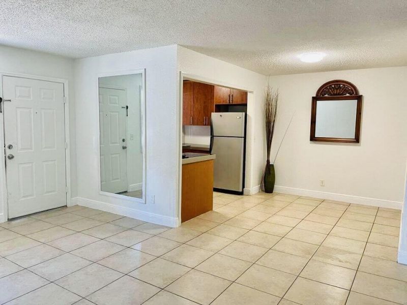 400 NW 65th Avenue, Unit 114, Margate, FL 33063 Photo