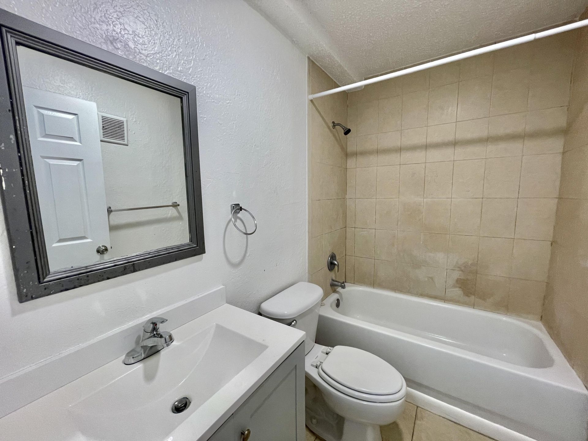 400 NW 65th Avenue, Unit 114, Margate, FL 33063 Photo