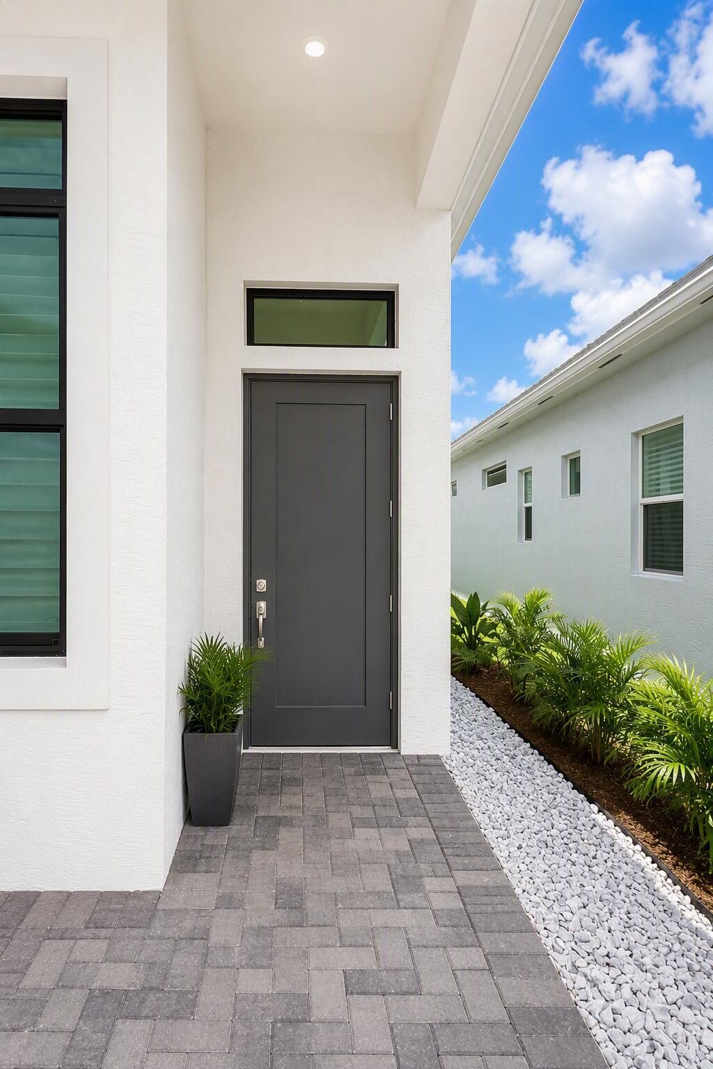 187 SE Via Sangro, Port Saint Lucie, FL 34952 Photo