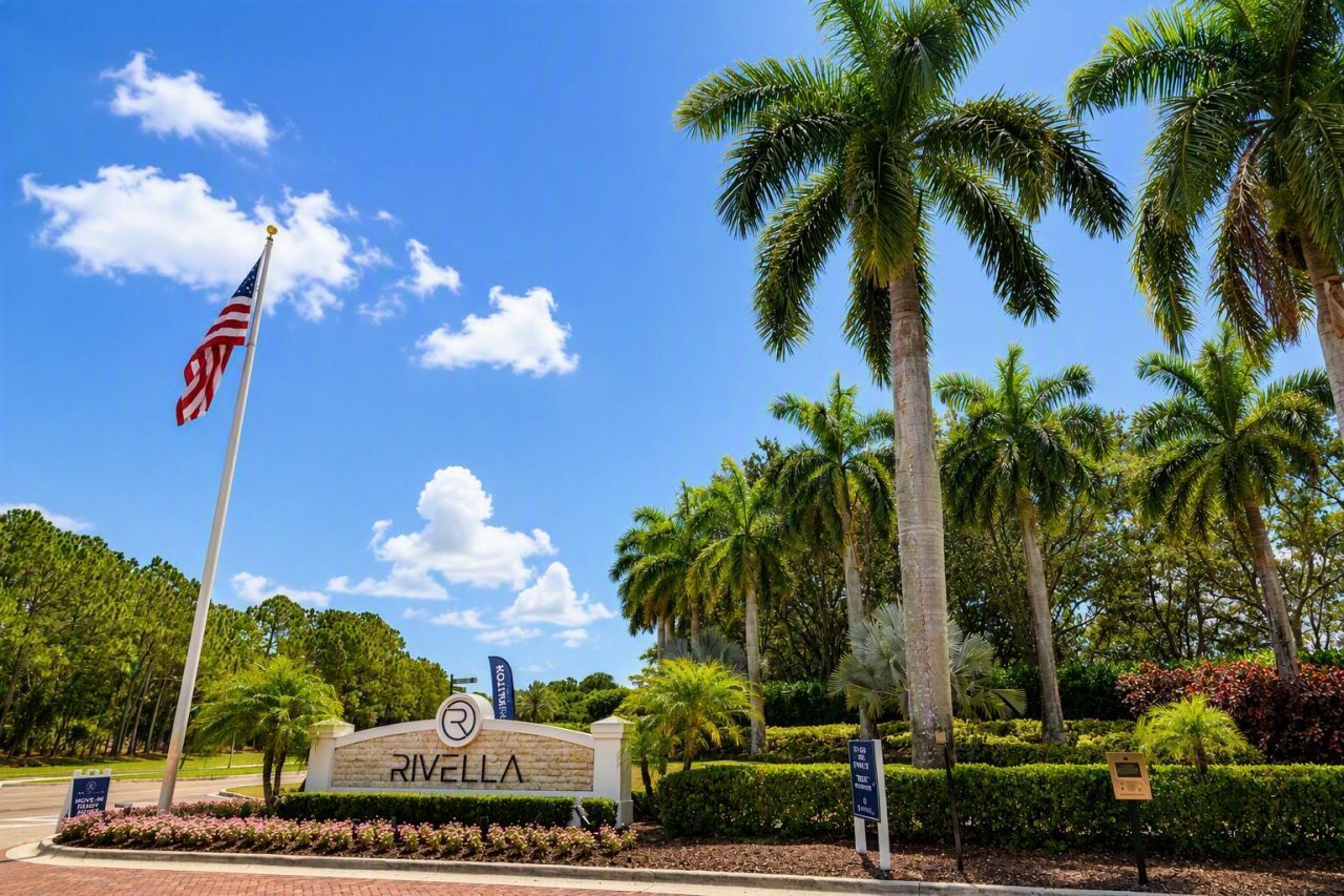 187 SE Via Sangro, Port Saint Lucie, FL 34952 Photo