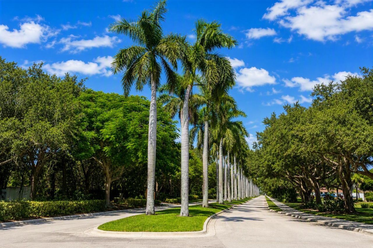 187 SE Via Sangro, Port Saint Lucie, FL 34952 Photo
