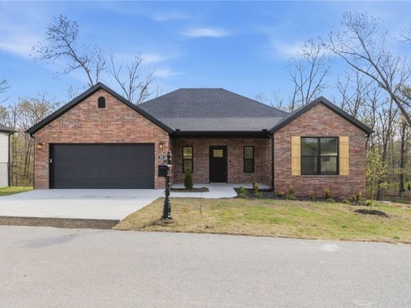 98 Selkirk Drive , Bella Vista, AR 72715