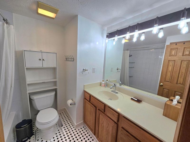 3348 Western Hill Court , Columbus, OH 43223 Photo 19