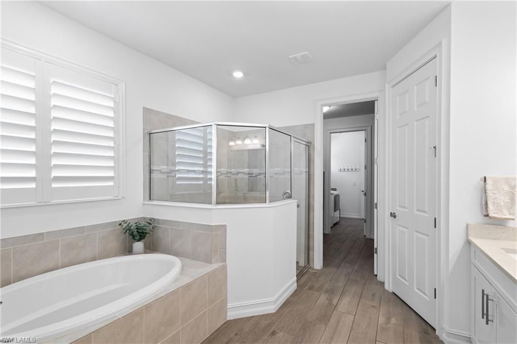 28013 Seasons Tide Ave , Bonita Springs, FL 34135 Photo