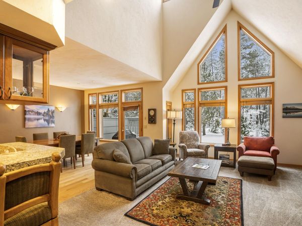 57037 Peppermill Circle, Unit 18-E, Sunriver, OR 97707