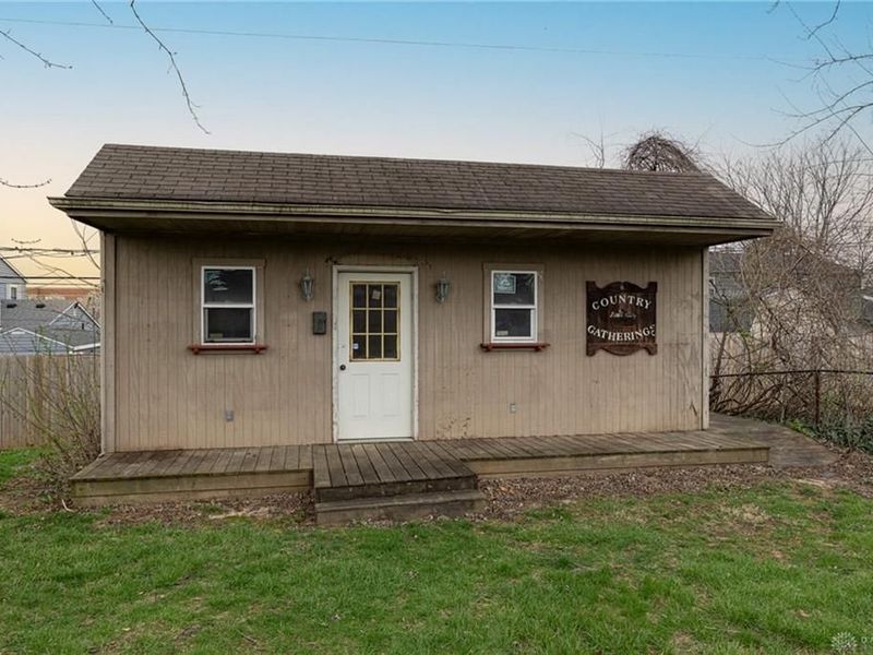 7619 Bassett Drive, Huber Heights, OH 45424 Photo 19