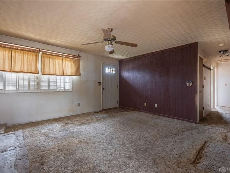 7619 Bassett Drive, Huber Heights, OH 45424 Photo 3