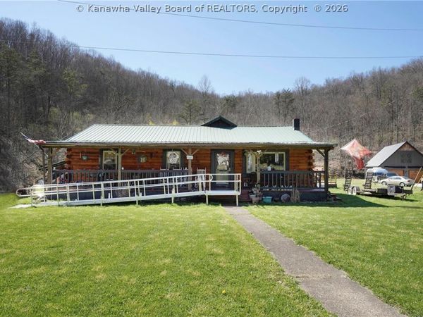 2844 Bowen Creek Road, Branchland, WV 25506