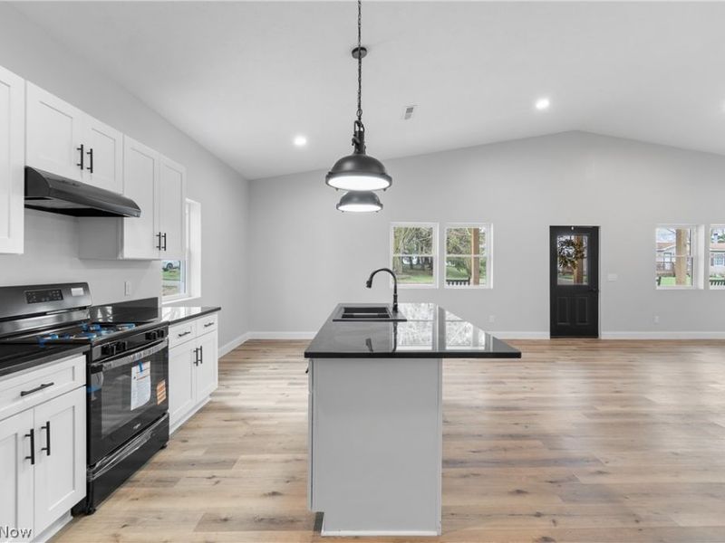 509 Pine Street NW, Beach City, OH 44608 Photo 12