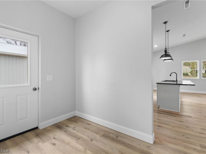 509 Pine Street NW, Beach City, OH 44608 Photo 25