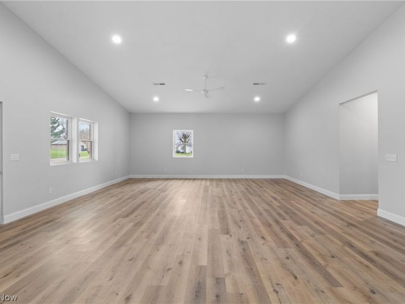 509 Pine Street NW, Beach City, OH 44608 Photo 3