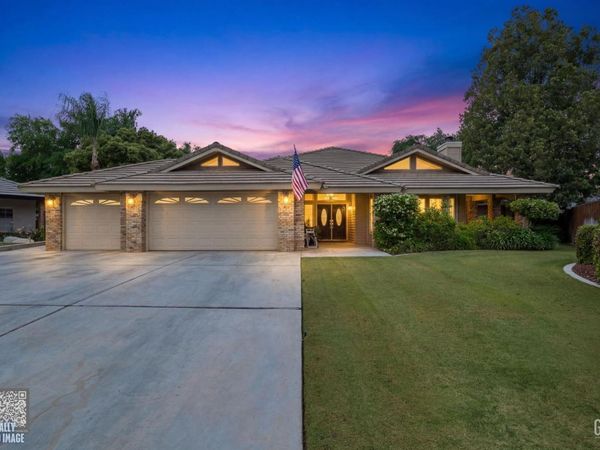 11208 Candlelight Court, Bakersfield, CA 93312