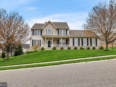 1115 GLEN VIEW DRIVE, YORK, PA 17403