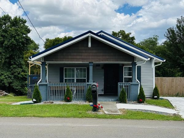 122 Pickering St, Knoxville, TN 37914