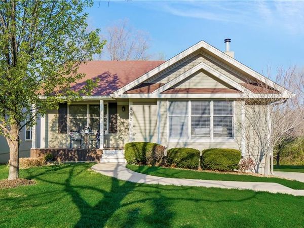 6272 N Holly Street, Kansas City, MO 64118