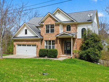 132 Drake Lane, Georgetown, KY 40324