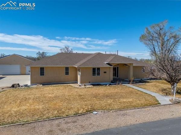 1079 Lynn Drive, Pueblo, CO 81006