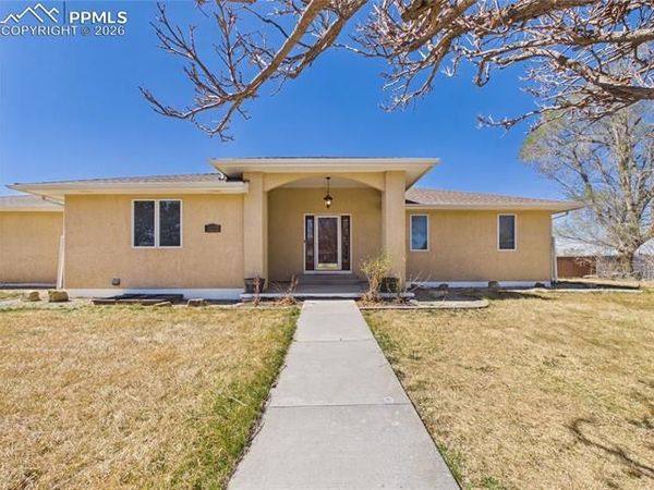 1079 Lynn Drive, Pueblo, CO 81006
