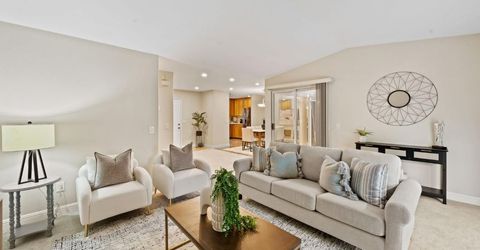 7523 Sunfaire Ln, Sacramento, CA 95828 Photo