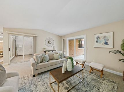 7523 Sunfaire Ln, Sacramento, CA 95828 Photo