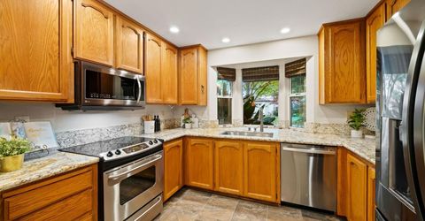 7523 Sunfaire Ln, Sacramento, CA 95828 Photo