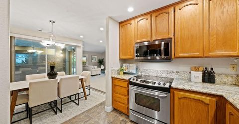 7523 Sunfaire Ln, Sacramento, CA 95828 Photo