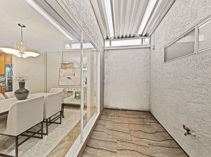 7523 Sunfaire Ln, Sacramento, CA 95828 Photo