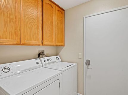 7523 Sunfaire Ln, Sacramento, CA 95828 Photo