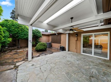 7523 Sunfaire Ln, Sacramento, CA 95828 Photo