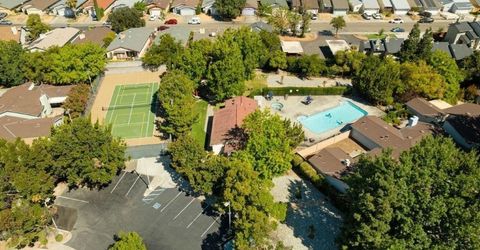 7523 Sunfaire Ln, Sacramento, CA 95828 Photo