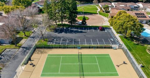 7523 Sunfaire Ln, Sacramento, CA 95828 Photo