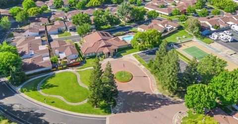 7523 Sunfaire Ln, Sacramento, CA 95828 Photo