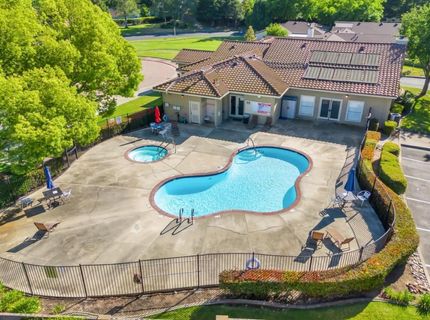 7523 Sunfaire Ln, Sacramento, CA 95828 Photo