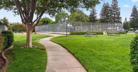 7523 Sunfaire Ln, Sacramento, CA 95828 Photo