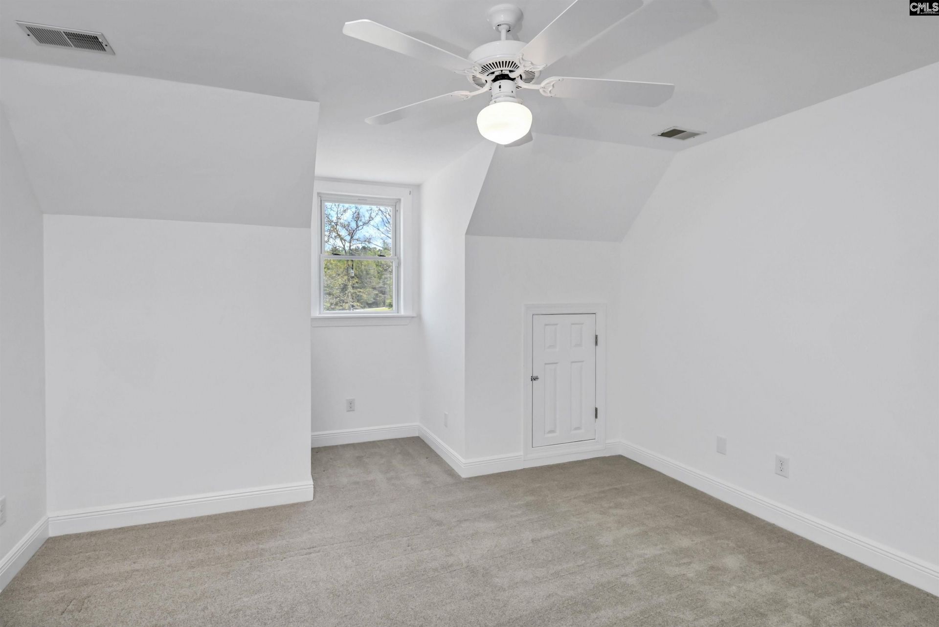 944 Cross Creek Road  Photo 32