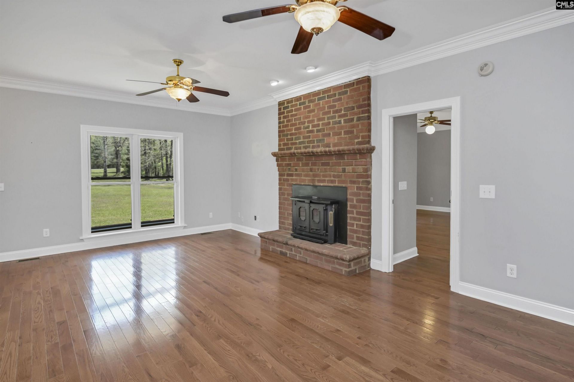 944 Cross Creek Road  Photo 4