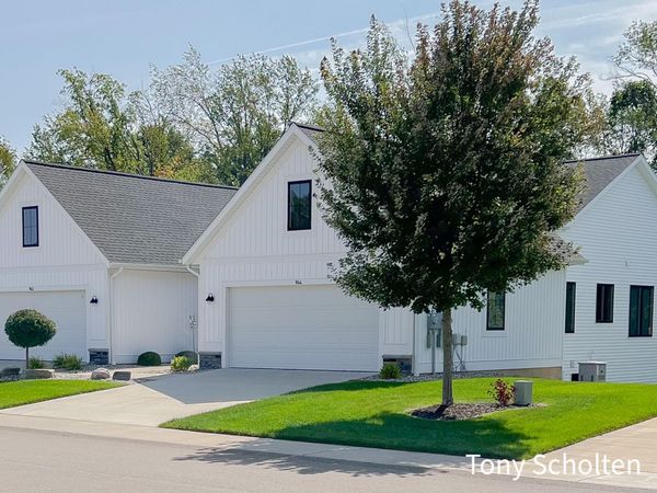 944 Harper Woods Drive SW, Byron Center, MI 49315