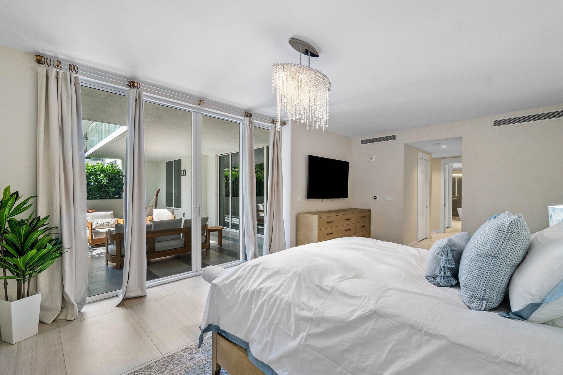 200 SE Mizner Boulevard, Unit 209, Boca Raton, FL 33432 Photo