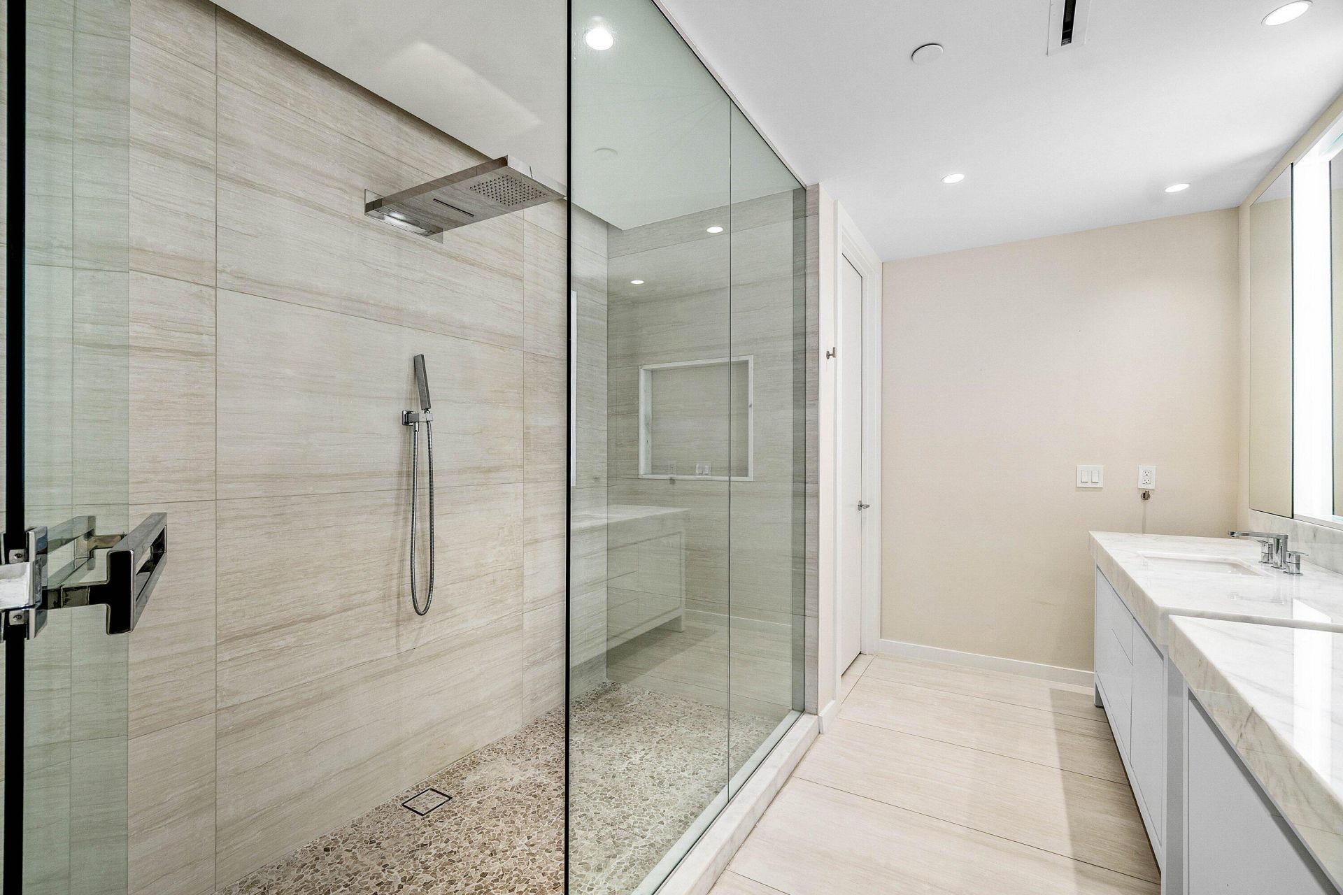 200 SE Mizner Boulevard, Unit 209, Boca Raton, FL 33432 Photo