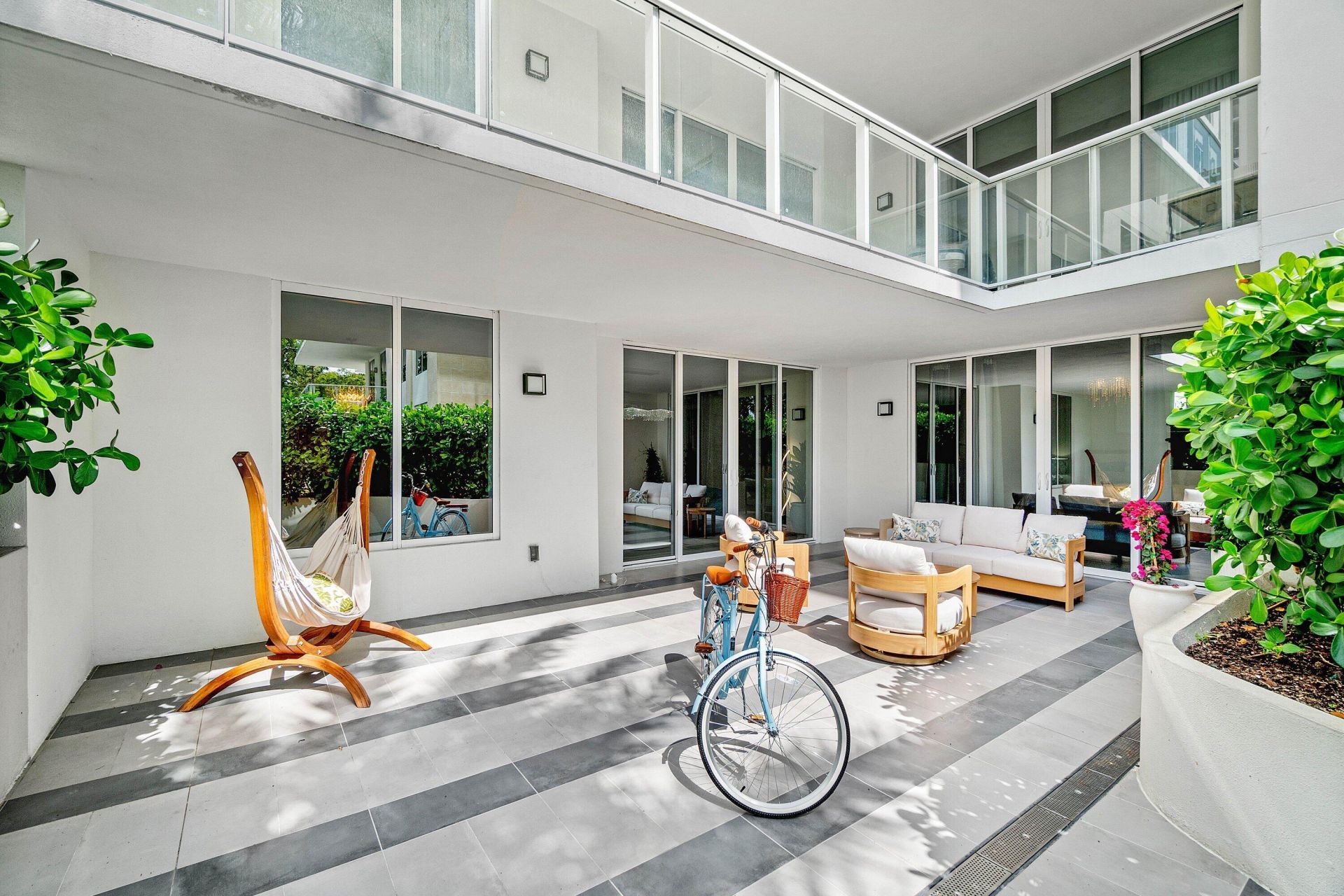 200 SE Mizner Boulevard, Unit 209, Boca Raton, FL 33432 Photo