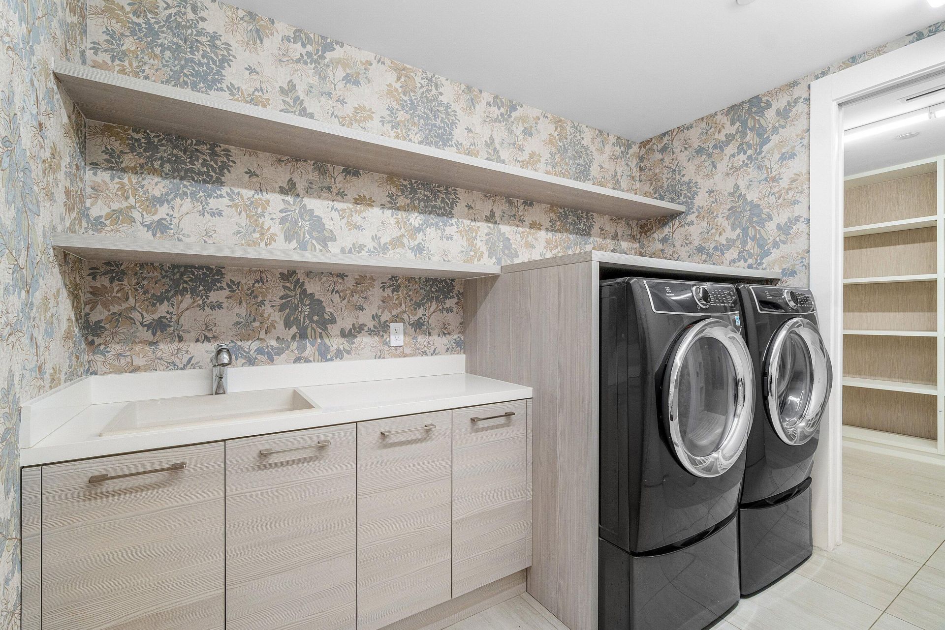 200 SE Mizner Boulevard, Unit 209, Boca Raton, FL 33432 Photo