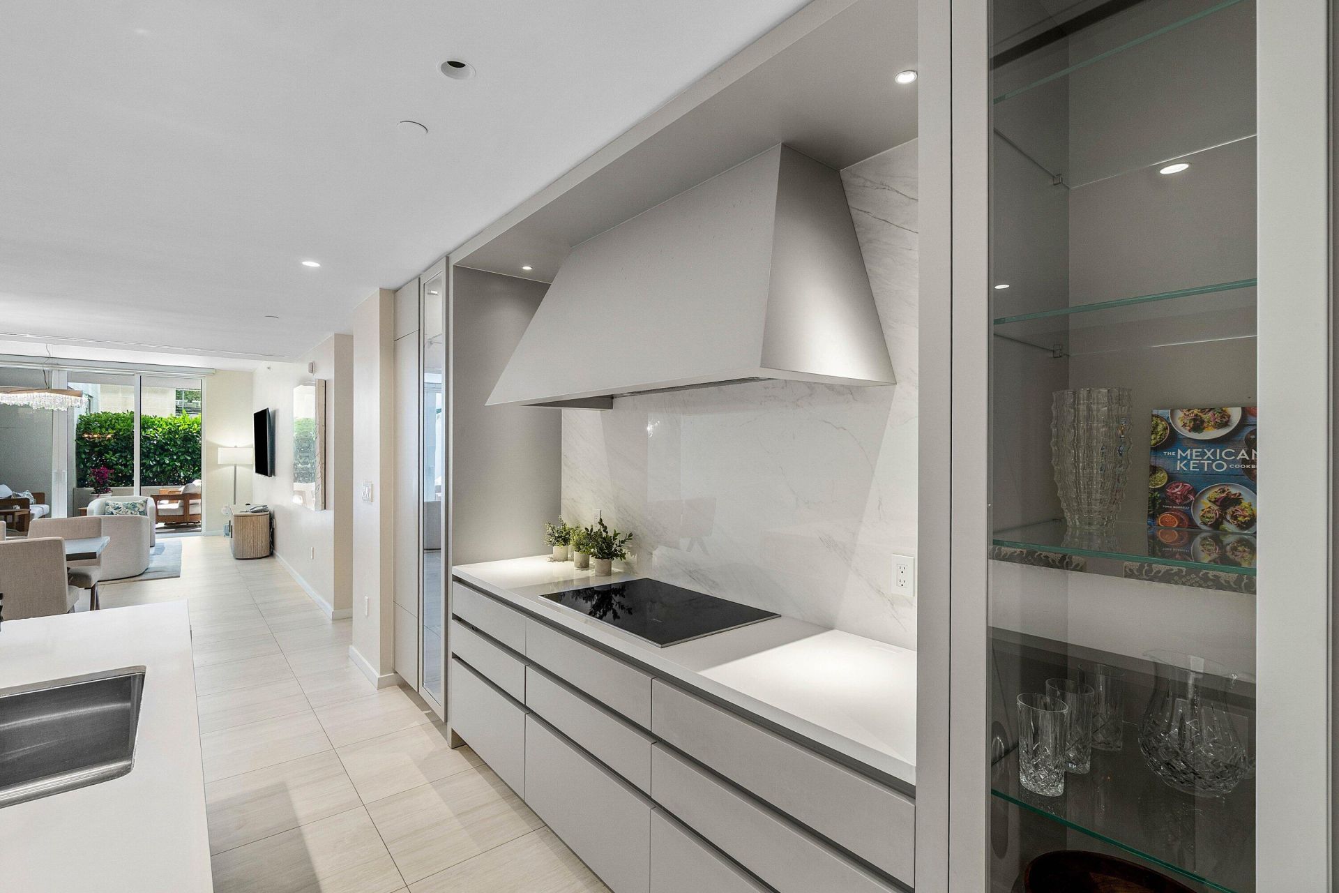 200 SE Mizner Boulevard, Unit 209, Boca Raton, FL 33432 Photo