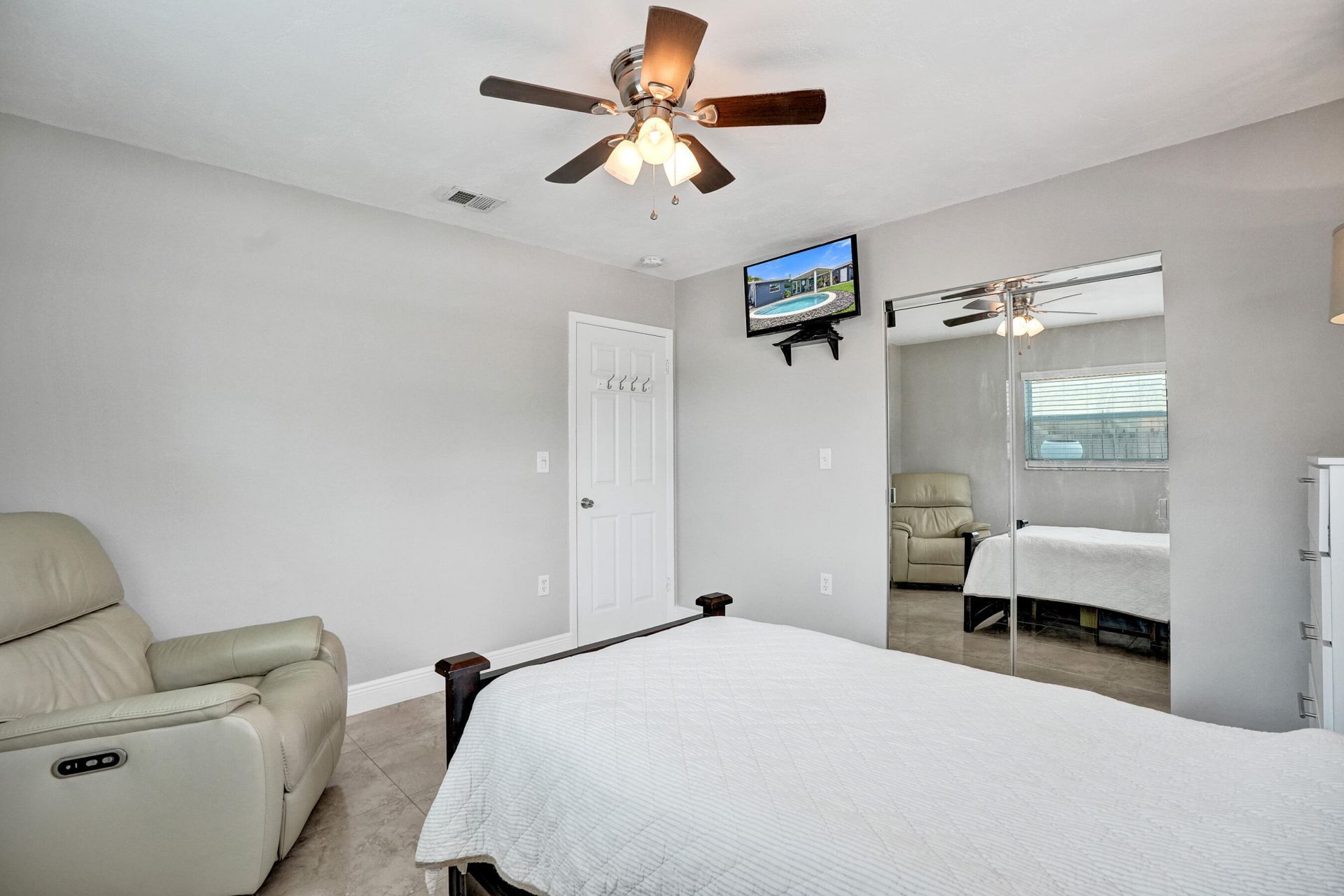 4681 SW 42nd Avenue, Fort Lauderdale, FL 33314 Photo