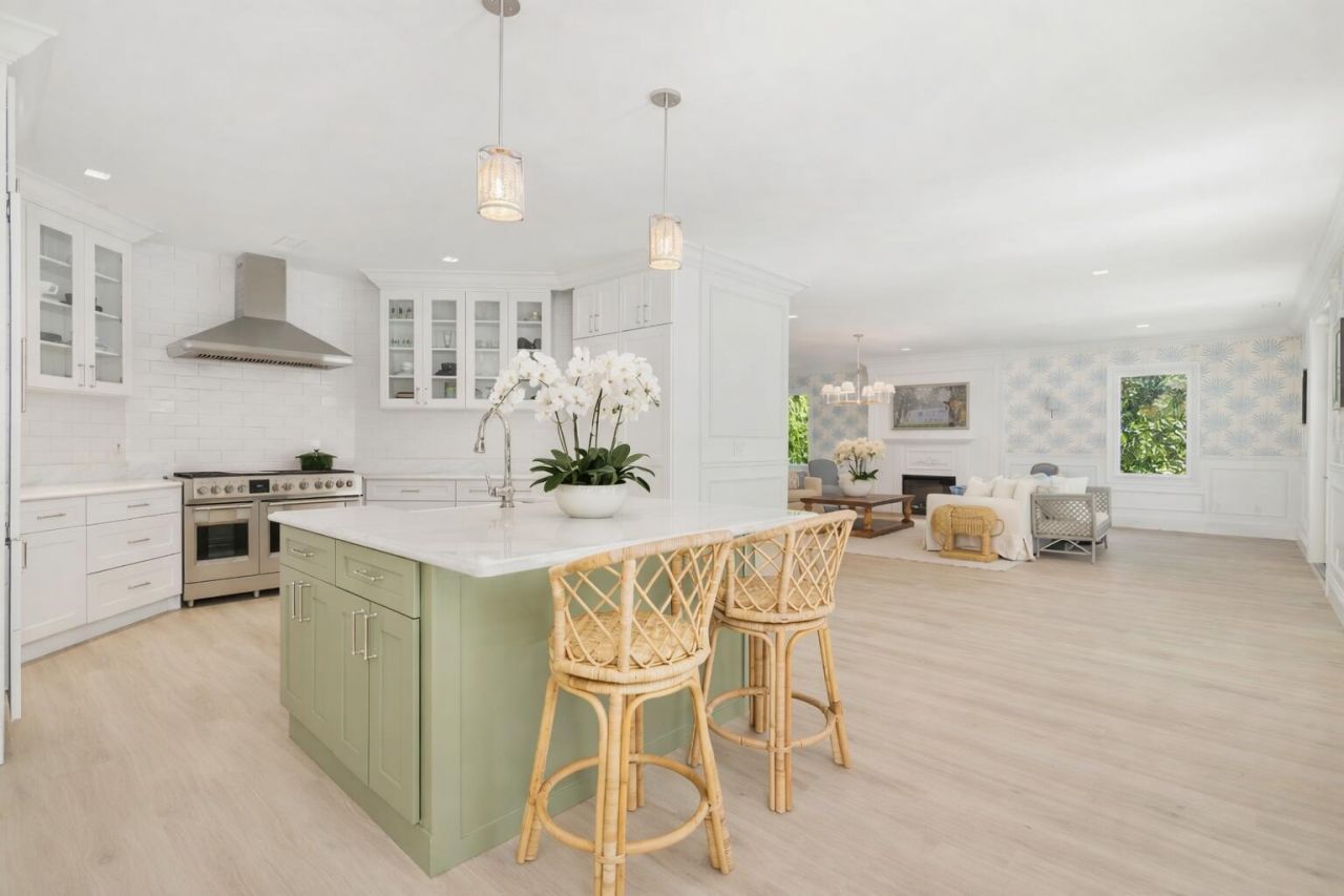 8389 SE Woodcrest Place, Hobe Sound, FL 33455 Photo