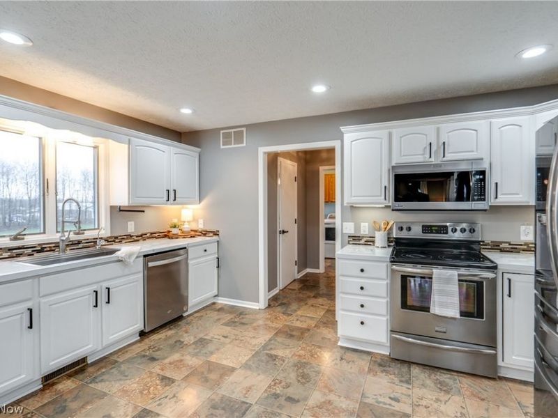 16574 Emmitsburg Road, Orrville, OH 44667 Photo 13