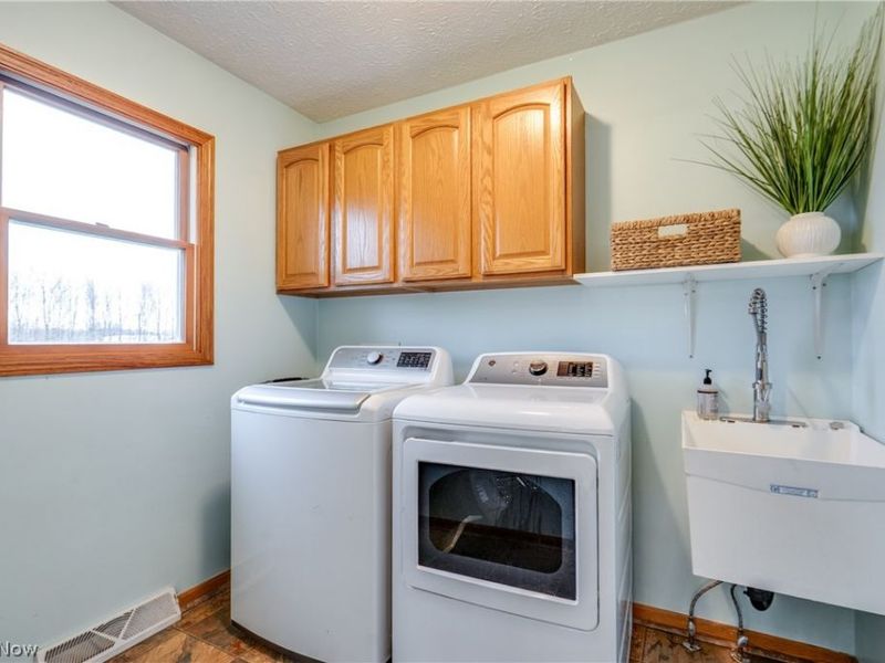 16574 Emmitsburg Road, Orrville, OH 44667 Photo 21