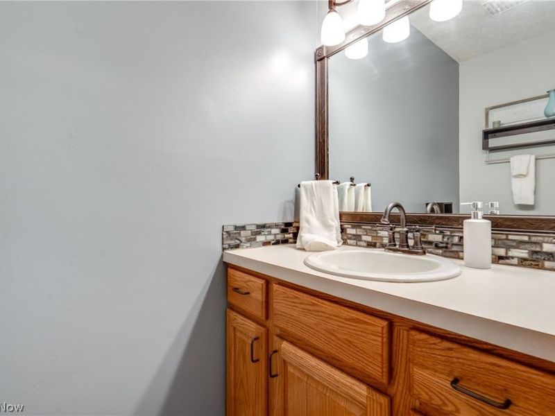 16574 Emmitsburg Road, Orrville, OH 44667 Photo 22