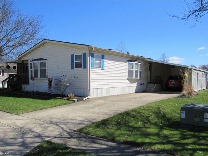 78 Periwinkle Drive, Olmsted Township, OH 44138 Photo 3