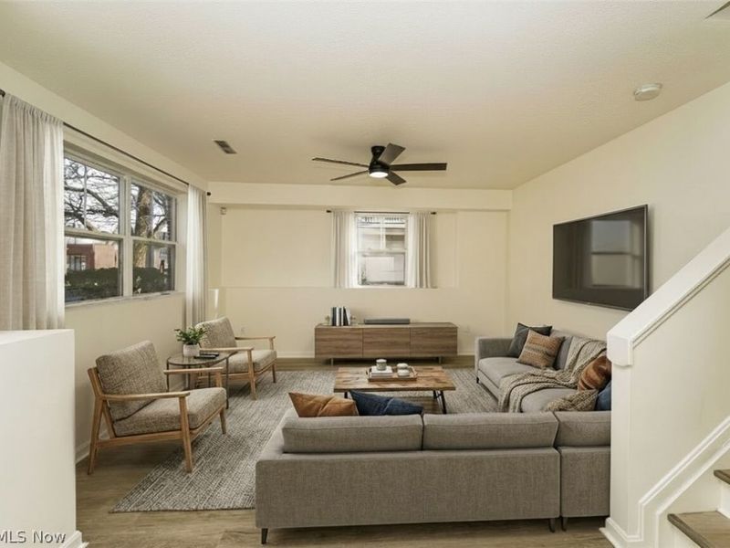 821 Nela View Road, Cleveland Heights, OH 44112 Photo 4