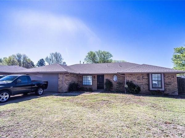 1324 Steiner , Weatherford, OK 73096